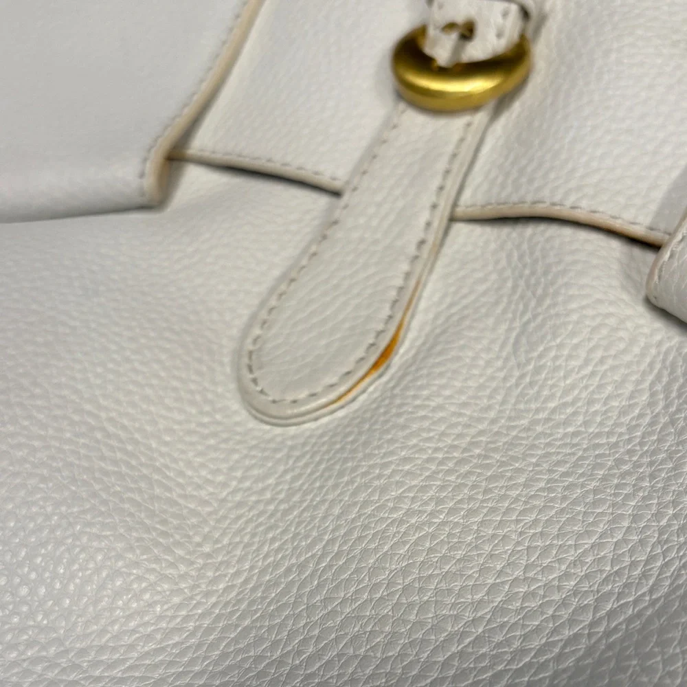 Fendi White Leather Shoulder Bag with Gold Hardware - Picture 11 of 11